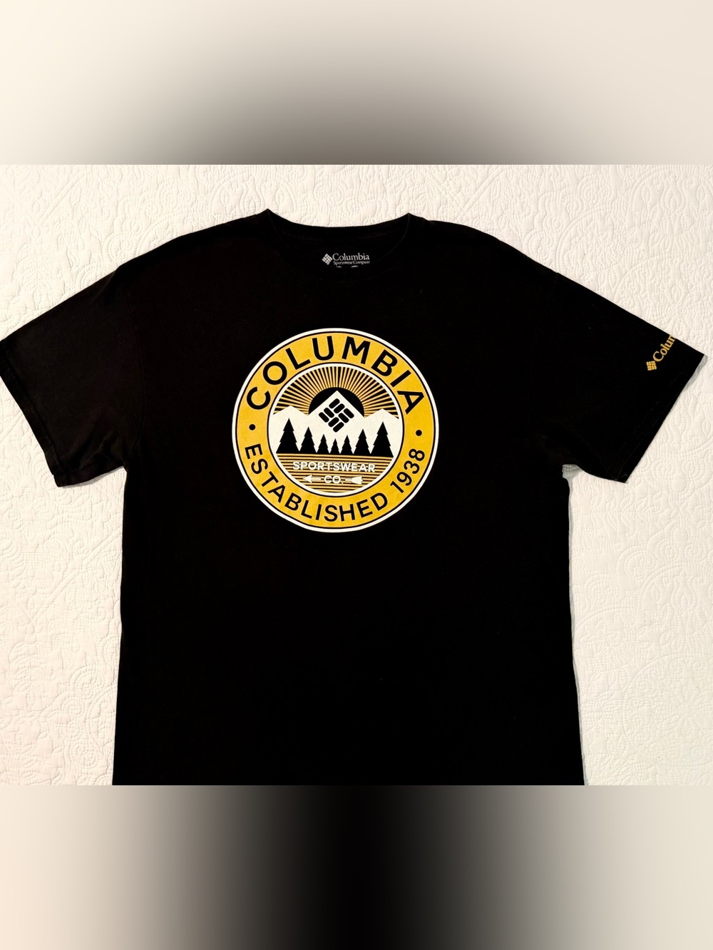 Columbia Sportswear | Mountain Graphic T-Shirt | Size Large | Black | NWOT